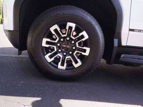 Used 2026 GMC Sierra EV Elevation AWD/4WD image 36