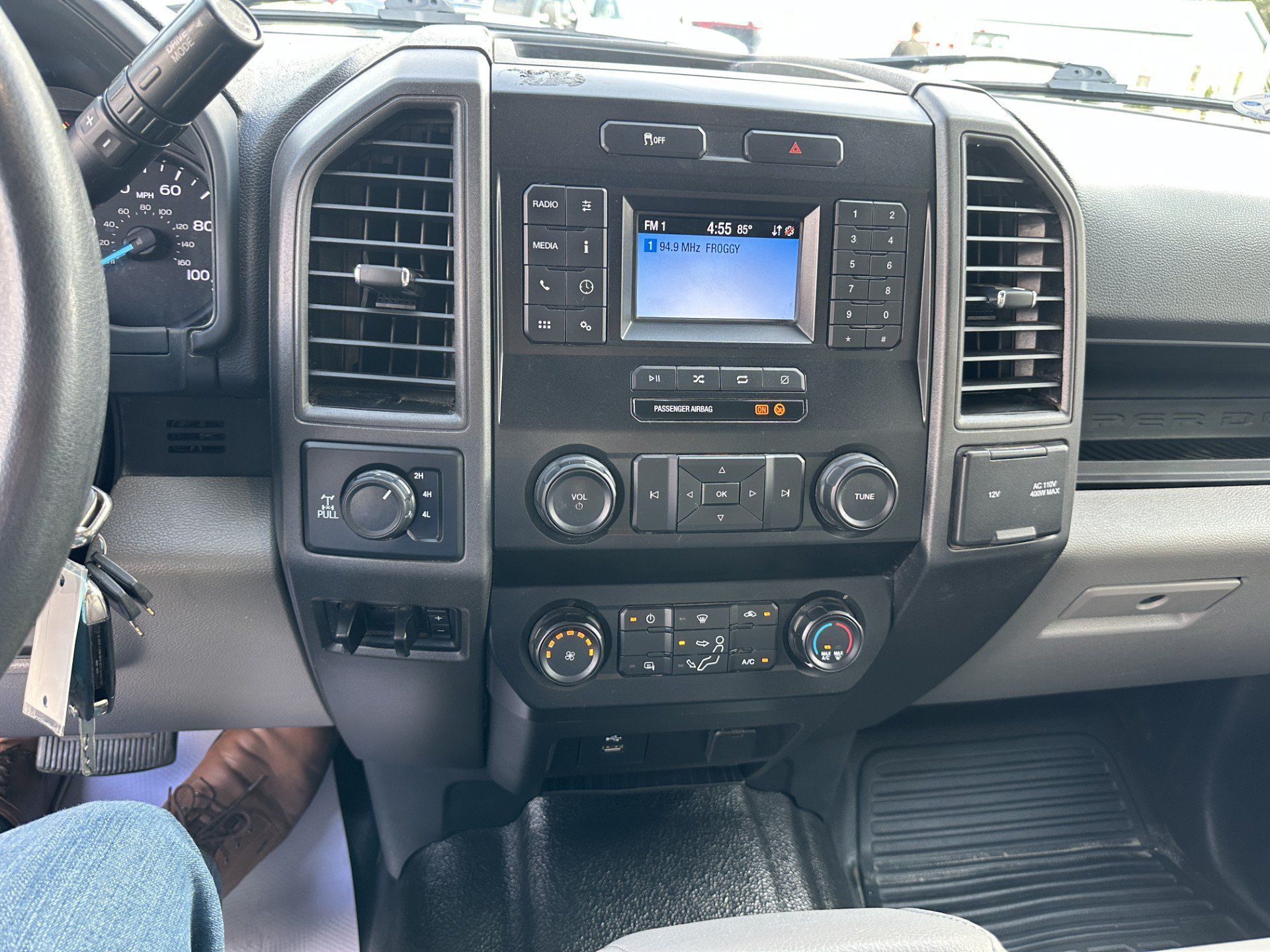 Used 2022 Ford F350 XL w/ Power Equipment Group AWD/4WD image 12
