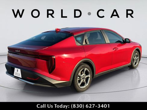 Certified 2025 Kia K4 FWD image 15
