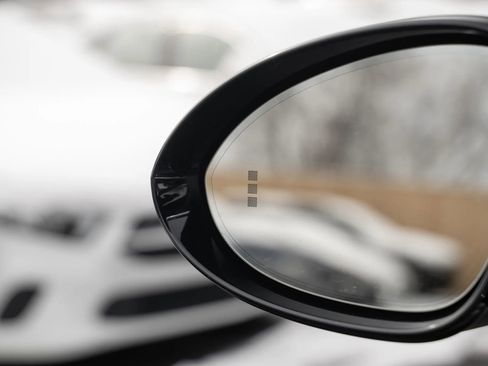 Used 2019 Porsche Cayenne E-Hybrid w/ Premium Plus Package image 24