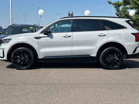 Certified 2023 Kia Sorento SX AWD/4WD image 7