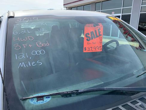 Used 2019 Ford F350 XL image 3