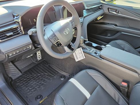 New 2026 Toyota Camry SE image 3