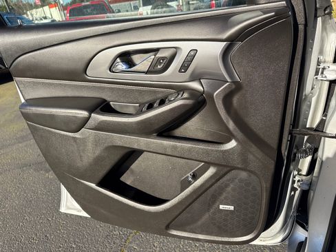 Used 2018 Chevrolet Traverse Premier image 28