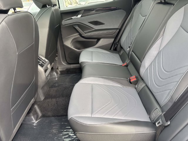 New 2026 Volkswagen Tiguan SE R-Line FWD image 11