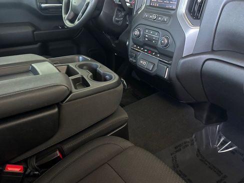 Used 2025 Chevrolet Silverado 1500 W/T w/ WT Value Package image 17