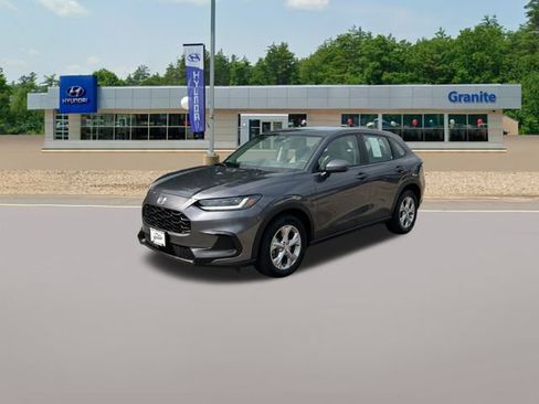 Used 2024 Honda HR-V LX image 2