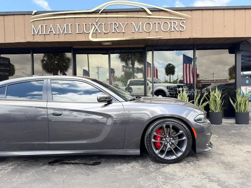 Used 2022 Dodge Charger Scat Pack w/ Plus Group RWD image 17