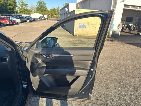 Used 2019 MAZDA CX-5 Touring FWD image 34