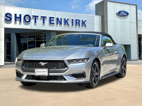 Used 2024 Ford Mustang Premium RWD image 3