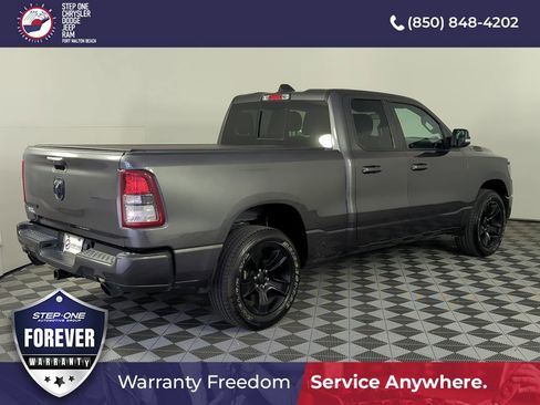 Used 2022 RAM 1500 Big Horn w/ Night Edition RWD image 6