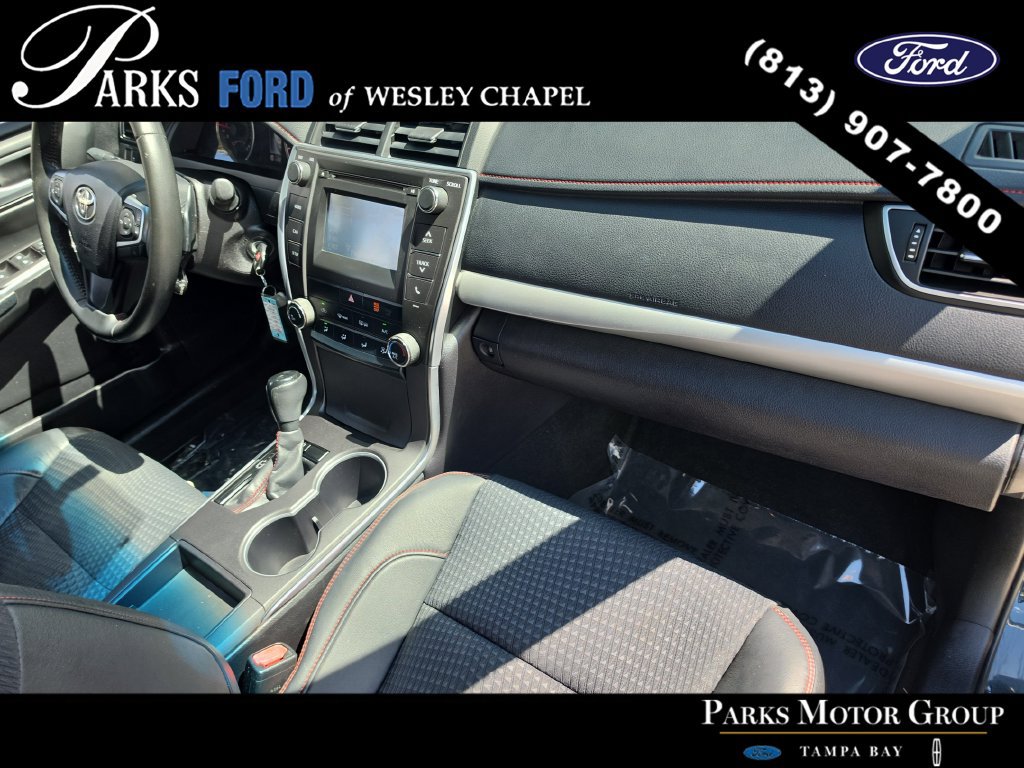 Used 2015 Toyota Camry SE FWD image 10