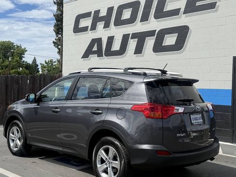 Used 2015 Toyota RAV4 XLE FWD image 23