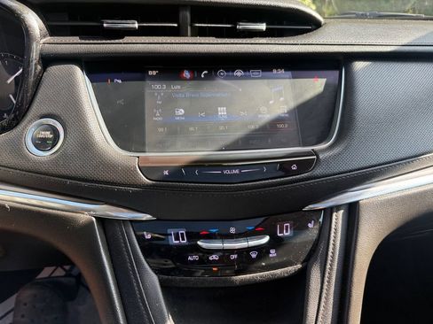 Used 2019 Cadillac XT5 Luxury FWD image 24