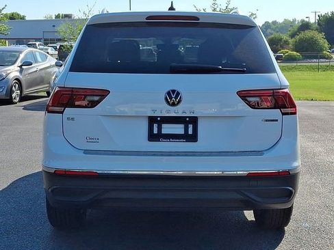 Used 2022 Volkswagen Tiguan SE AWD/4WD image 8