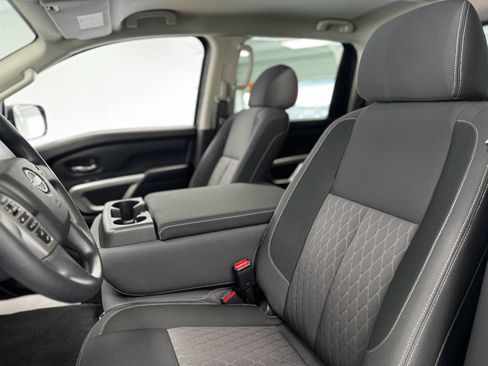 Used 2024 Nissan Titan SV w/ Accessory Utility Package image 13