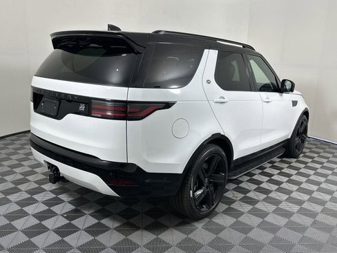 Used 2025 Land Rover Discovery Dynamic SE AWD/4WD image 7