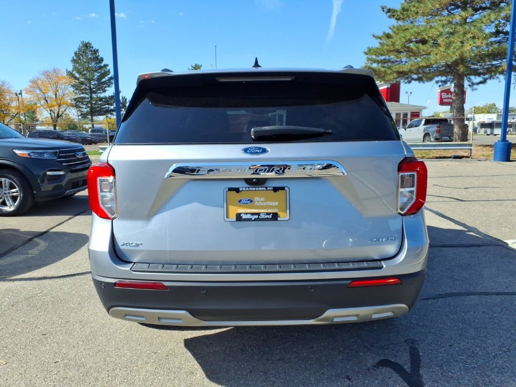 Certified 2023 Ford Explorer XLT w/ Equipment Group 202A AWD/4WD image 8