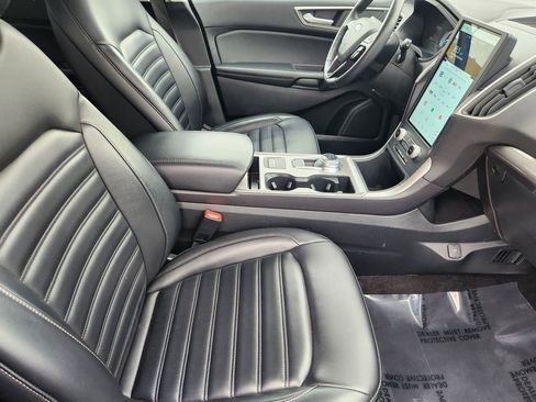 Used 2024 Ford Edge SEL image 14