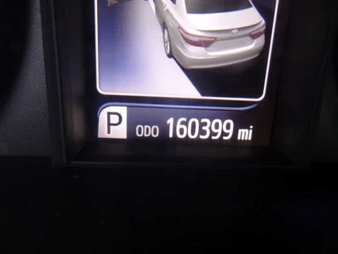 Used 2017 Toyota Camry LE FWD image 17