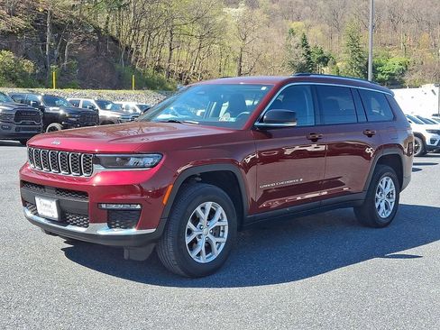 Used 2023 Jeep Grand Cherokee L Limited AWD/4WD image 6
