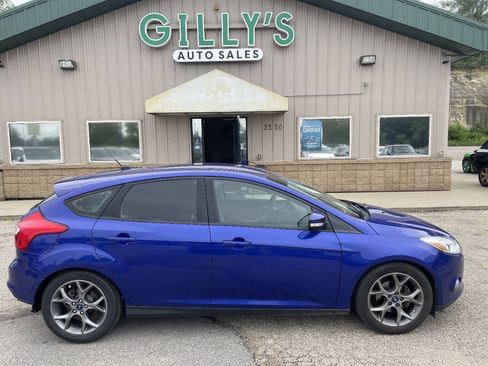 Used 2014 Ford Focus SE w/ Equipment Group 201A FWD image 1