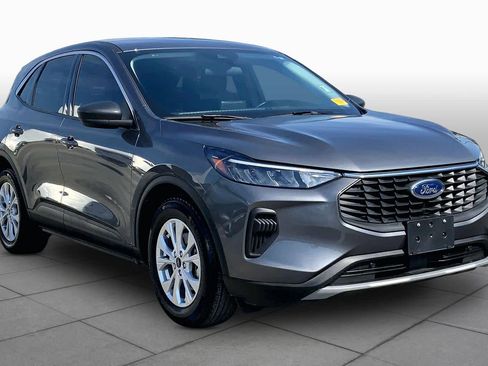 Certified 2023 Ford Escape Active FWD image 3