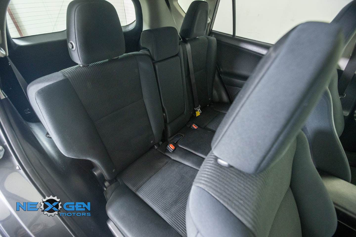 Used 2016 Toyota RAV4 LE FWD image 36
