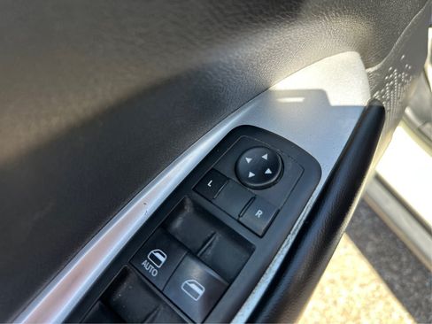 Used 2019 Dodge Journey SE w/ Connectivity Group FWD image 11