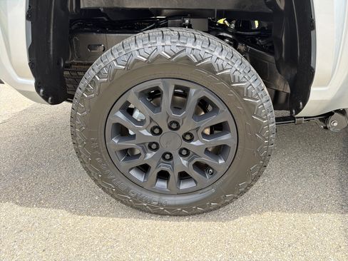 Used 2026 Toyota Tacoma SR RWD image 17