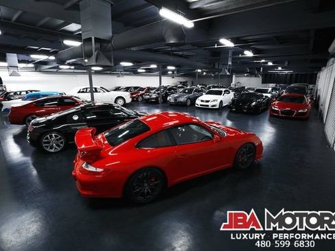 Used 2014 Ferrari California RWD image 34