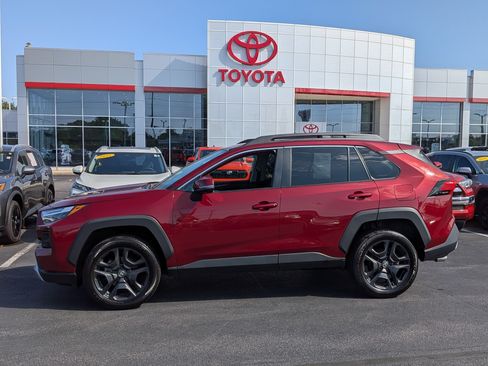 Used 2024 Toyota RAV4 Adventure AWD/4WD image 5