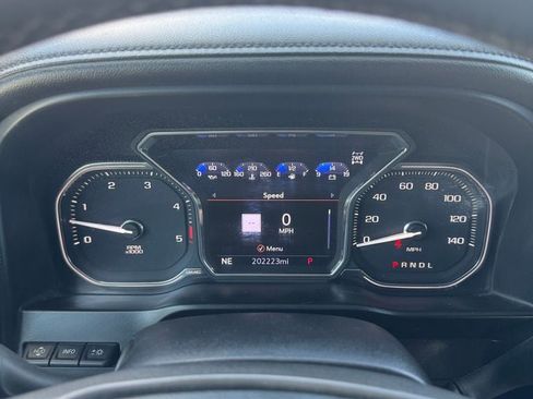 Used 2020 GMC Sierra 2500 AT4 w/ AT4 Premium Package AWD/4WD image 17