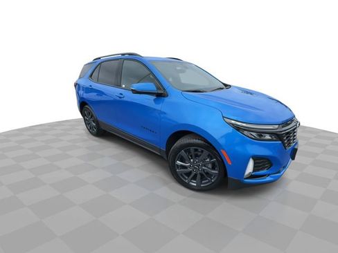 Used 2024 Chevrolet Equinox RS FWD image 2