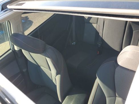 Used 2023 Subaru Crosstrek 2.0i Premium image 35