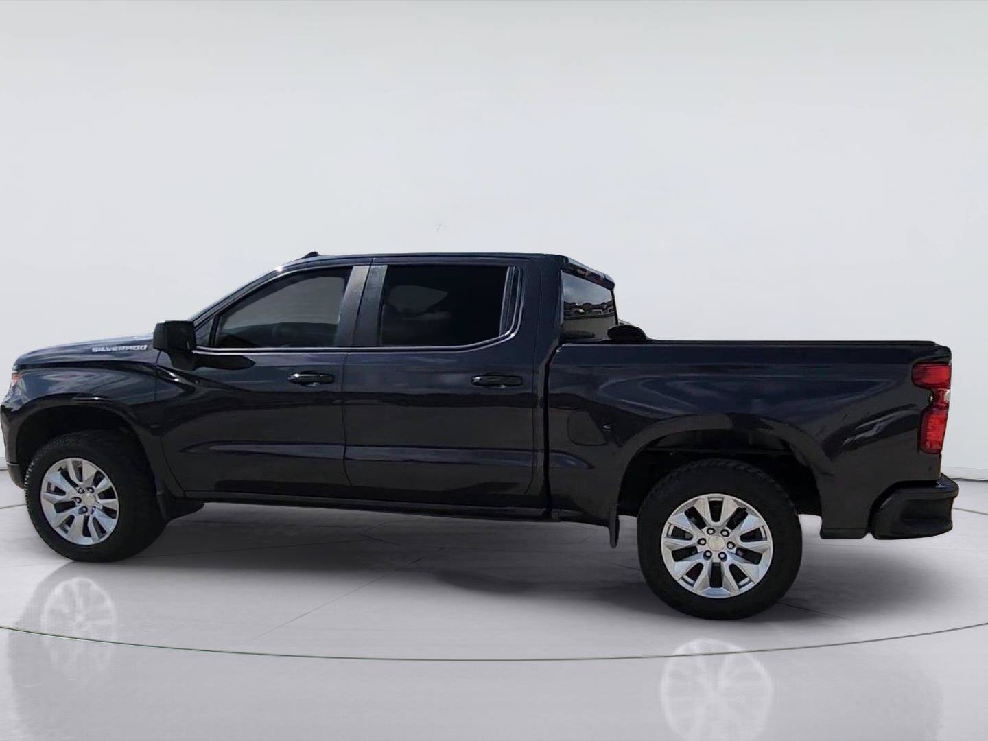 Certified 2022 Chevrolet Silverado 1500 Custom RWD image 6