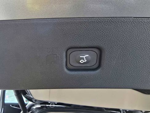 Used 2021 Lincoln Nautilus Reserve w/ Cargo Utility Package image 32