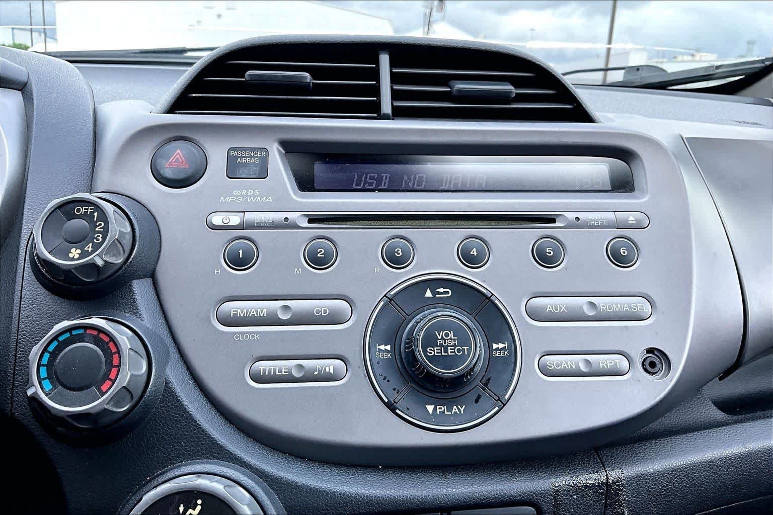 Used 2013 Honda Fit image 30