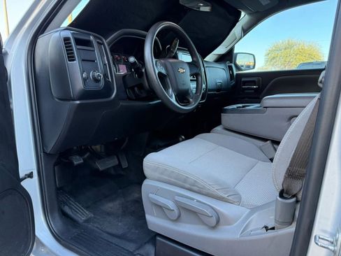 Used 2018 Chevrolet Silverado 1500 Custom w/ Trailering Package image 38