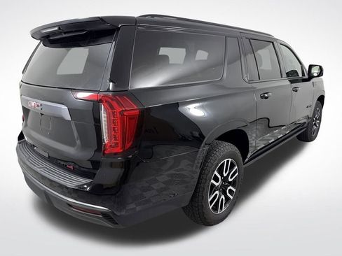 Used 2023 GMC Yukon XL AT4 w/ AT4 Premium Package image 3