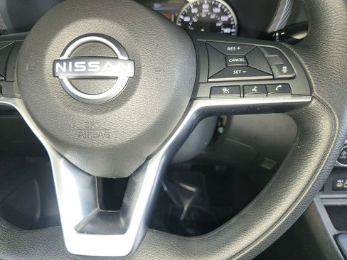 Used 2025 Nissan Sentra SV FWD image 24