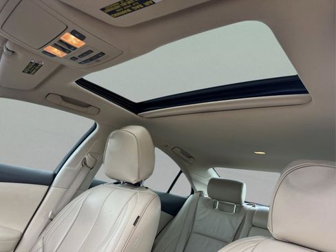 Used 2010 Lexus ES 350 image 31