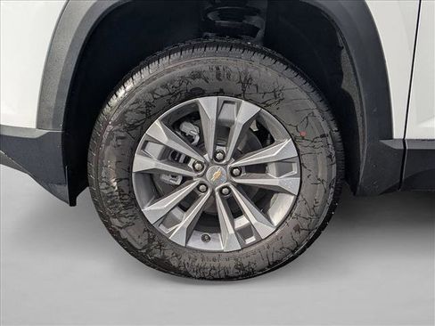 New 2026 Chevrolet Equinox LT image 10