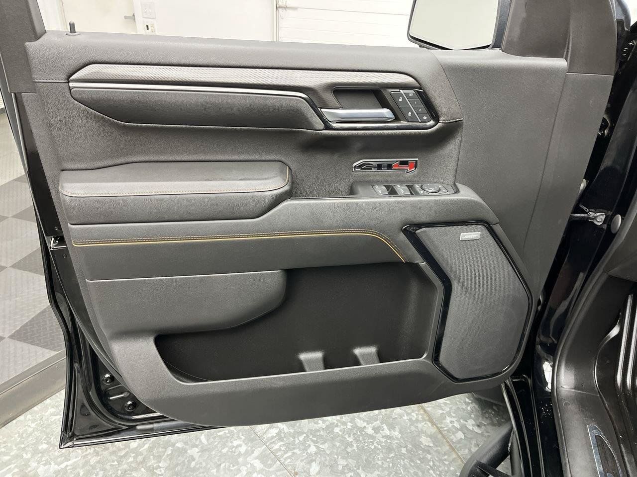 Certified 2024 GMC Sierra 1500 AT4 w/ Technology Package AWD/4WD image 9