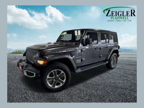 Used 2021 Jeep Wrangler Unlimited Sahara w/ Uconnect 4C Nav & Sound Group AWD/4WD image 1