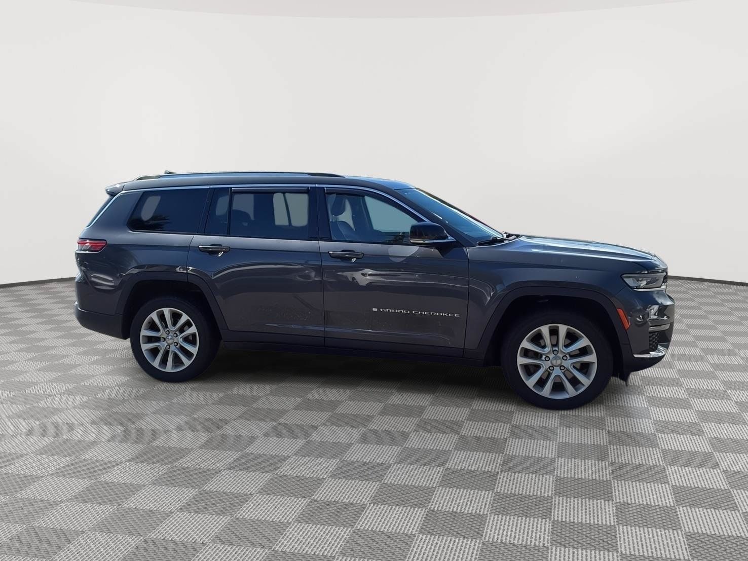 Used 2021 Jeep Grand Cherokee L Limited AWD/4WD image 4