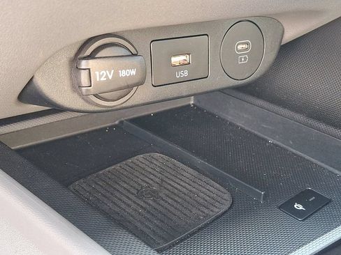 Used 2025 Hyundai Elantra Sport FWD image 26