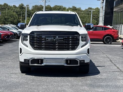 Used 2025 GMC Sierra 1500 Denali Ultimate AWD/4WD image 8