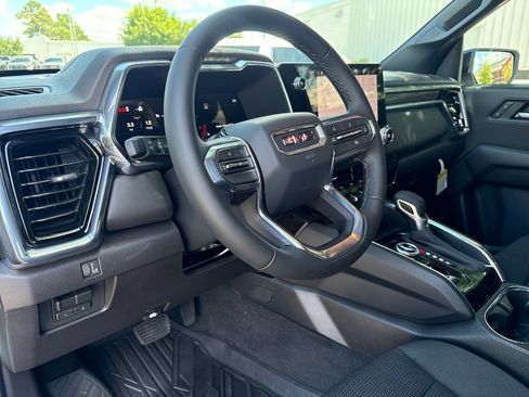New 2026 GMC Canyon Elevation w/ Convenience Package AWD/4WD image 11