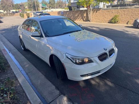 Used 2010 BMW 535i Sedan image 2